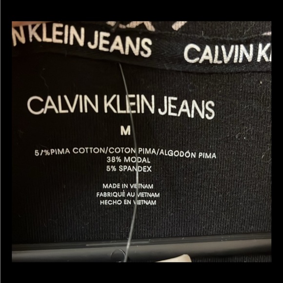 Calvin Klein Repeated Print Allover Cap Sleeve 1Pc Short/Bodysuit Sz Medium NWT - Picture 6 of 13